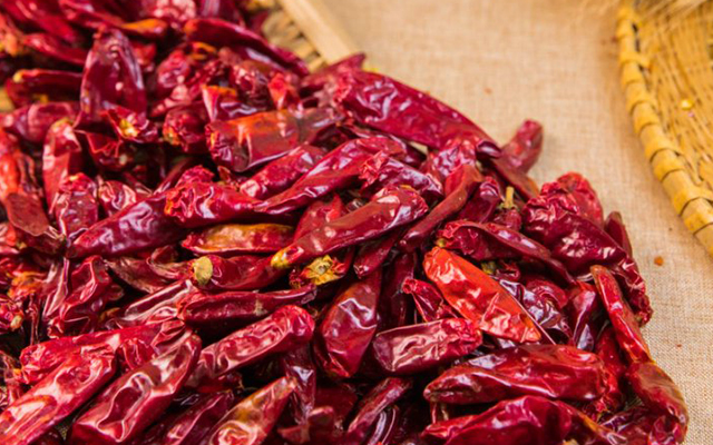 ��Ұɽ��vs��С�׽�����ͬ�����������乥��